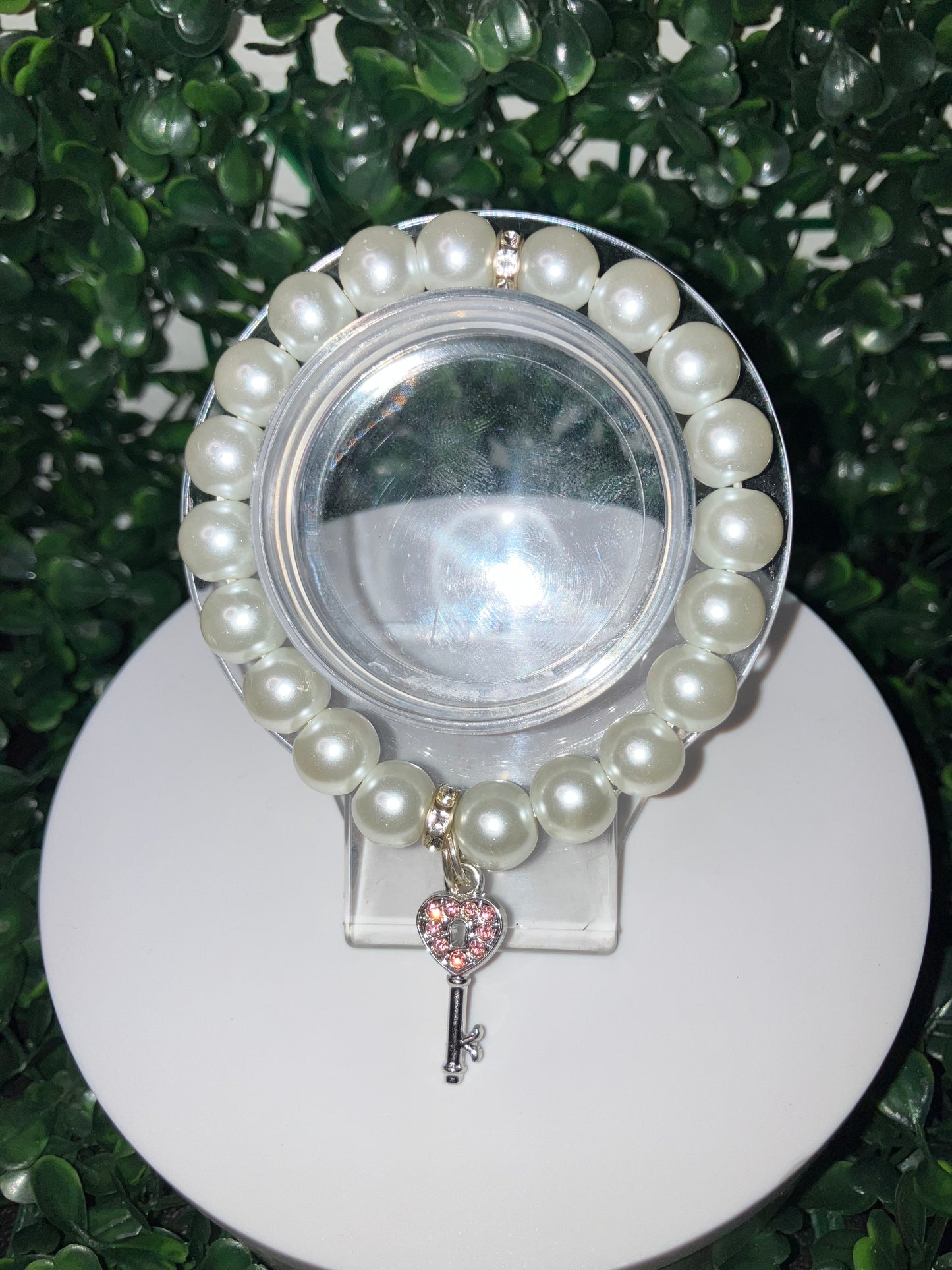 Pearl key bracelet