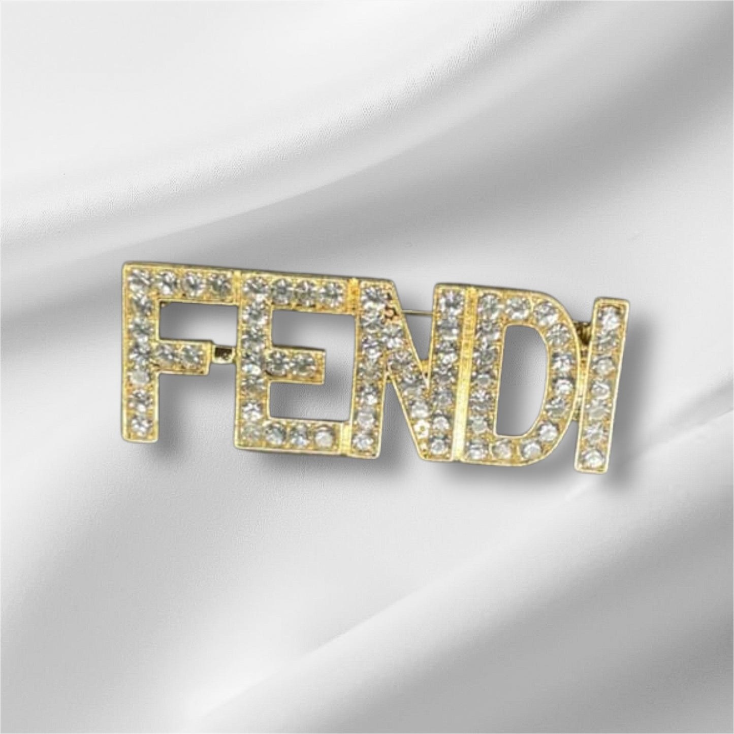 Delight brooch