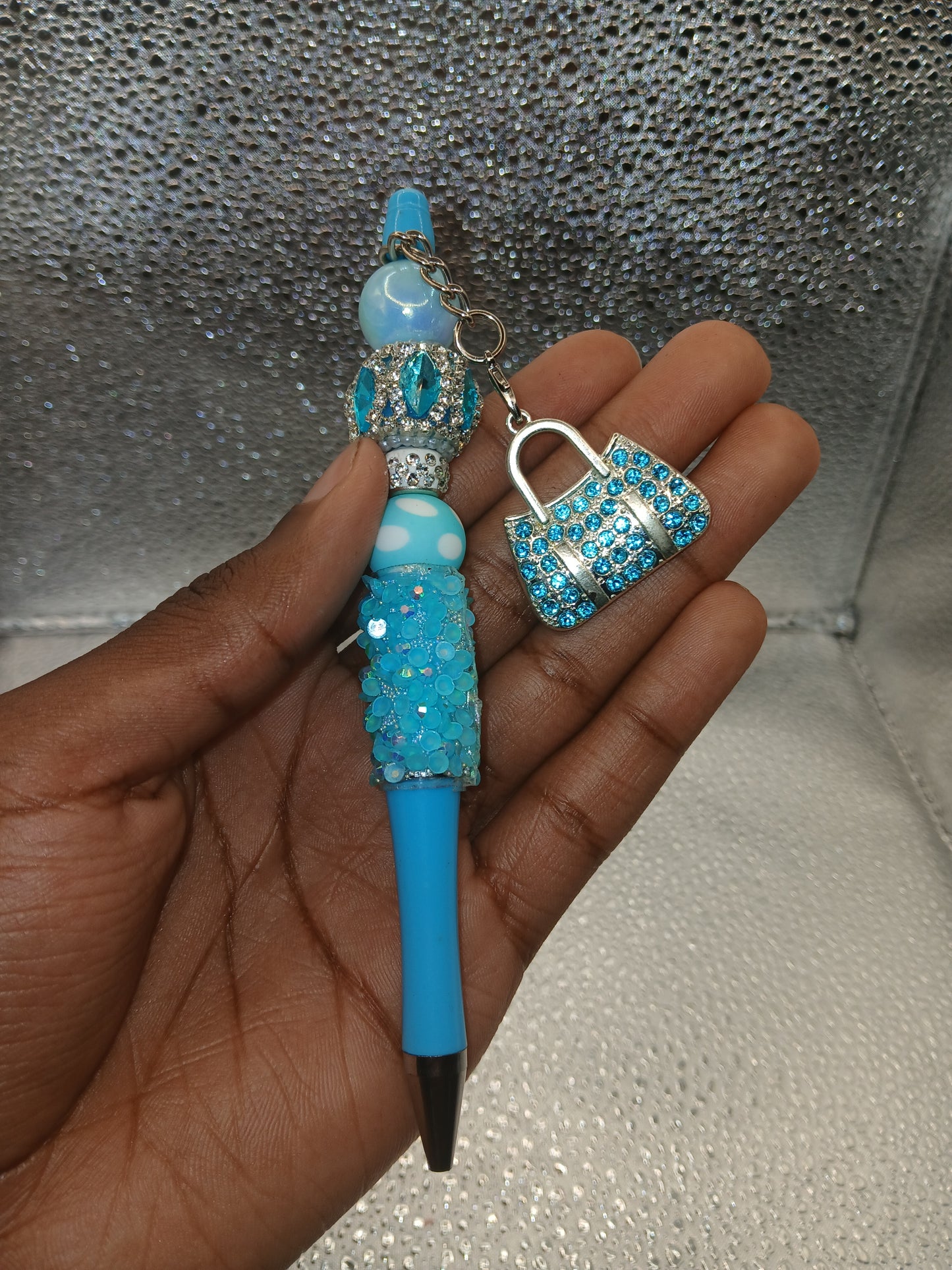 Blue purse diva