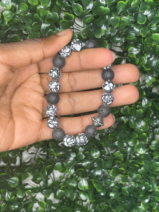Regal beaded bracelet