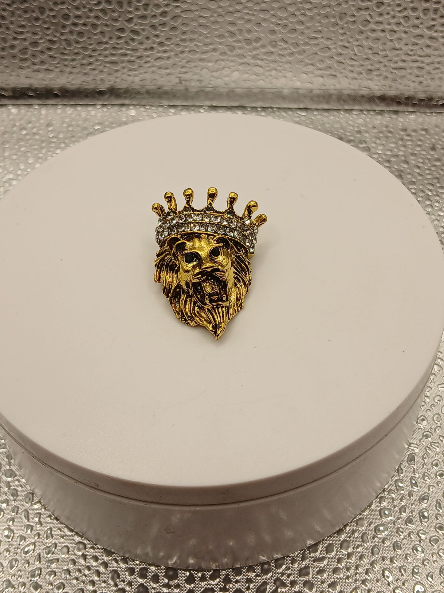 King loin brooch